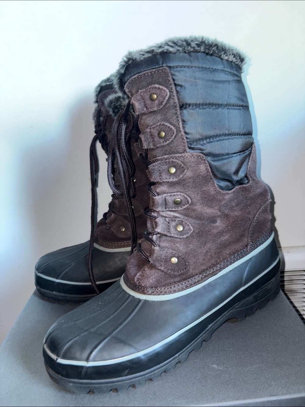 Khombu Brown Faux-Fur Winter Snow Boots size 9